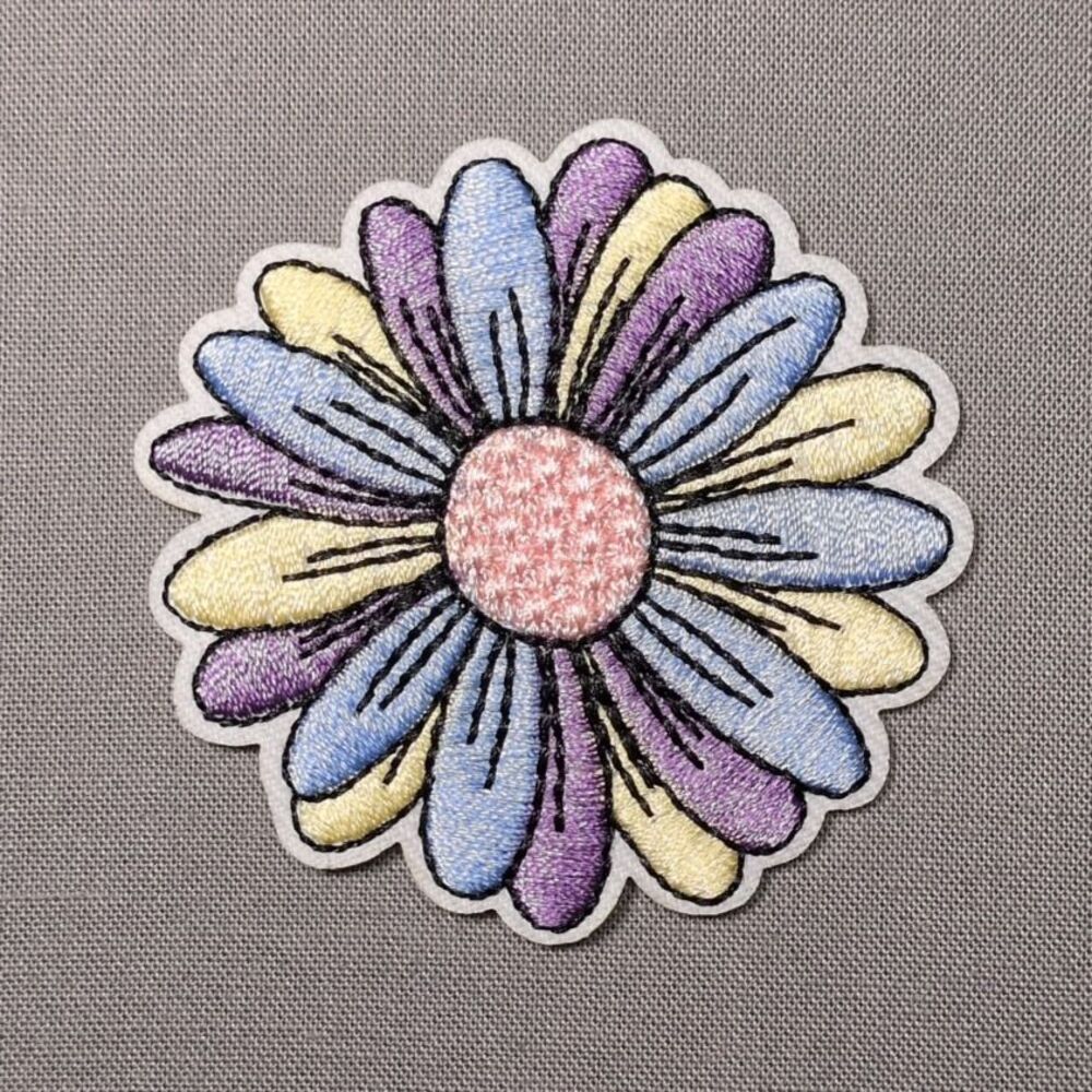 Daisy Flower Iron On Patch | Floral Patch
